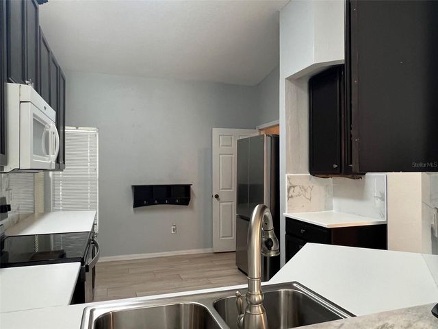 18169 SANDY POINTE DRIVE, Tampa, FL 33647