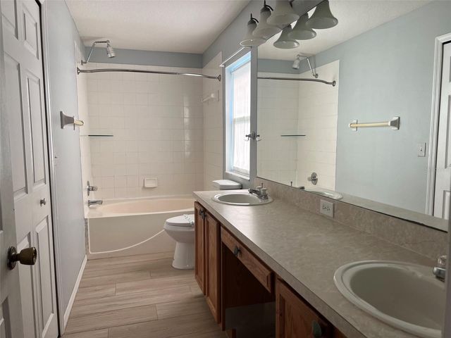 18169 SANDY POINTE DRIVE, Tampa, FL 33647