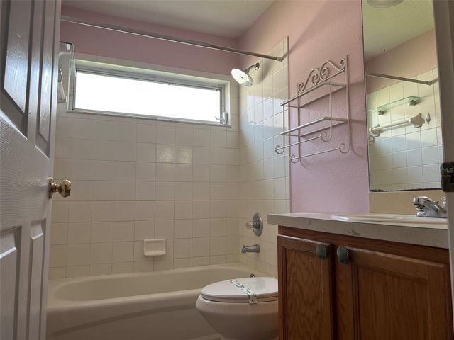18169 SANDY POINTE DRIVE, Tampa, FL 33647