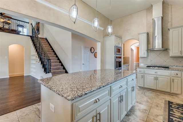 412 Parade Road, Desoto, TX 75115