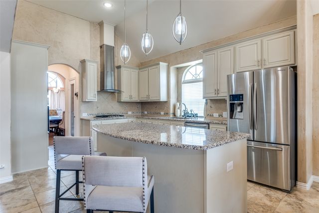 412 Parade Road, Desoto, TX 75115