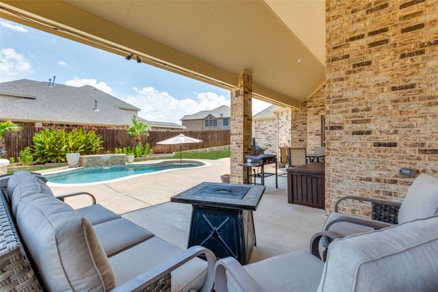 412 Parade Road, Desoto, TX 75115