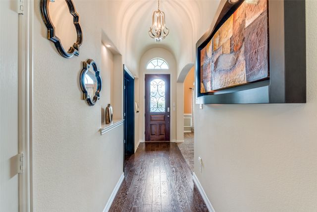 412 Parade Road, Desoto, TX 75115