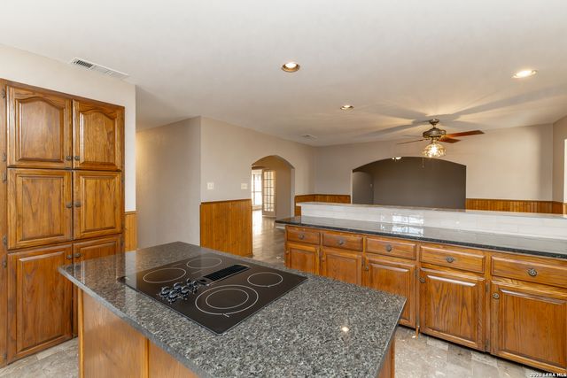 1212 donato, Poteet, TX 78065