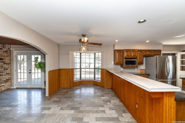 1212 donato, Poteet, TX 78065