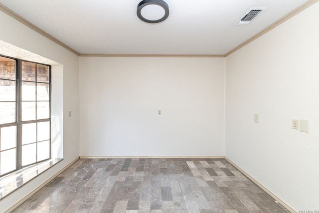 1212 donato, Poteet, TX 78065