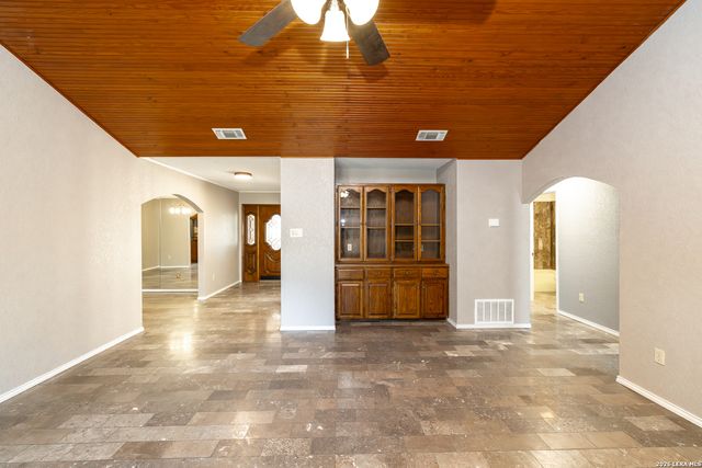 1212 donato, Poteet, TX 78065