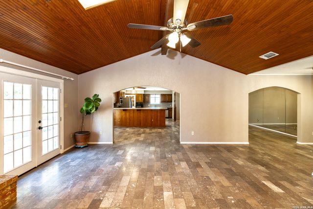 1212 donato, Poteet, TX 78065