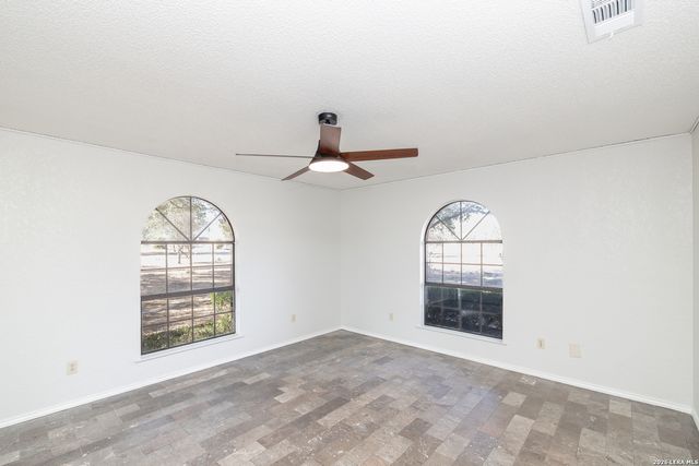 1212 donato, Poteet, TX 78065