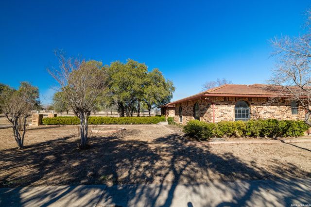 1212 donato, Poteet, TX 78065