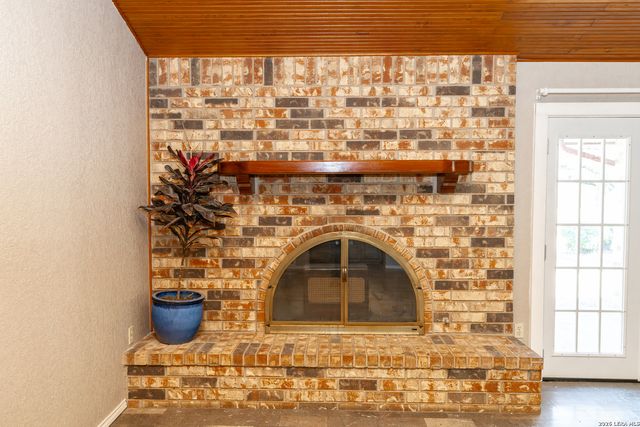 1212 donato, Poteet, TX 78065