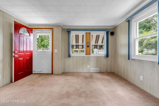 97 High Street, Eatontown, NJ 07724