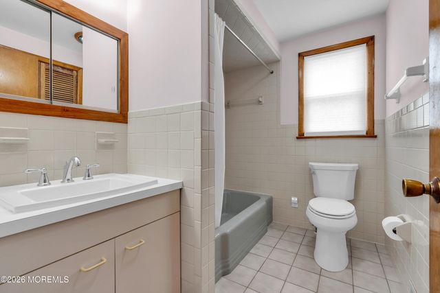 97 High Street, Eatontown, NJ 07724