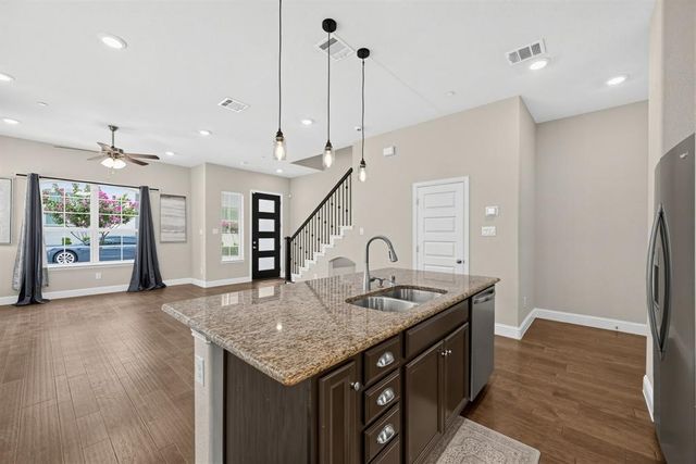 4429 grady Lane, Carrollton, TX 75010