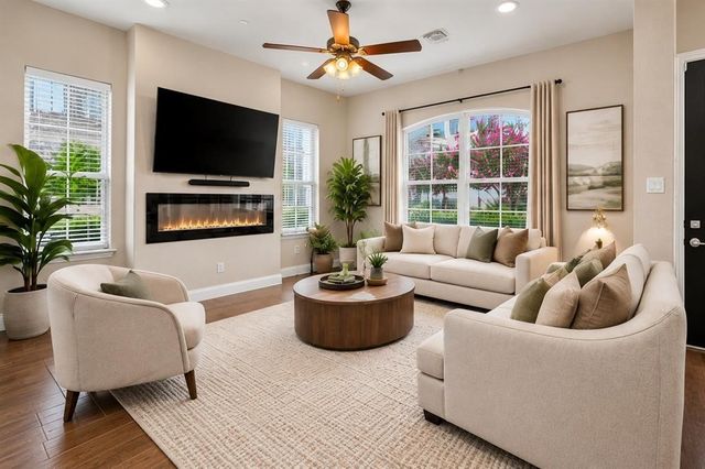 4429 grady Lane, Carrollton, TX 75010