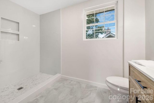 131 Woodrow Avenue, Asheville, NC 28801