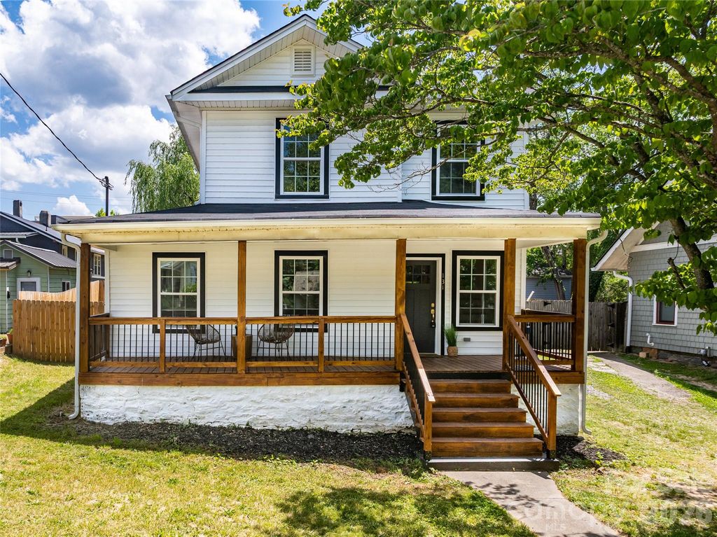 131 Woodrow Avenue, Asheville, NC 28801