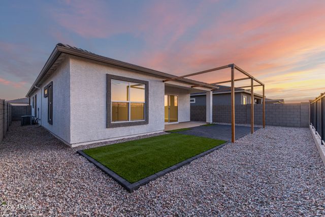 15612 W SMOKETREE Drive, Surprise, AZ 85387