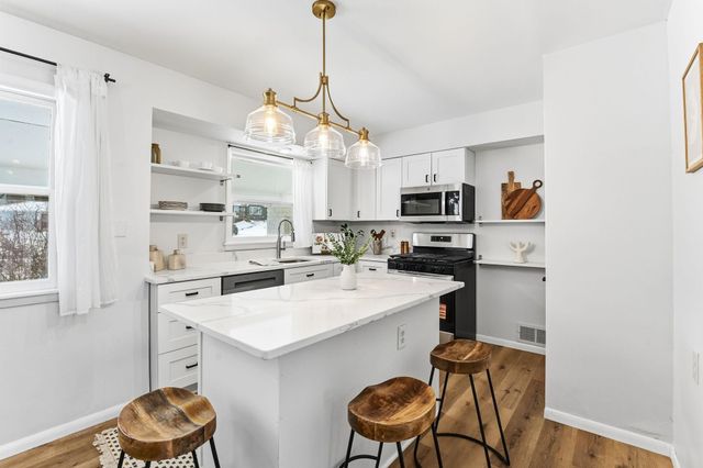 11216 Minnetonka Boulevard, Minnetonka, MN 55305