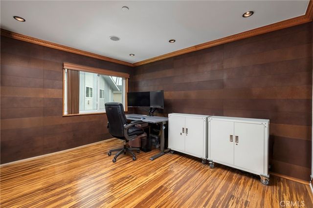 16255 Pacific Circle 203, Huntington Beach, CA 92649