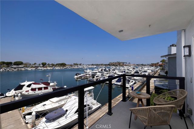 16255 Pacific Circle 203, Huntington Beach, CA 92649