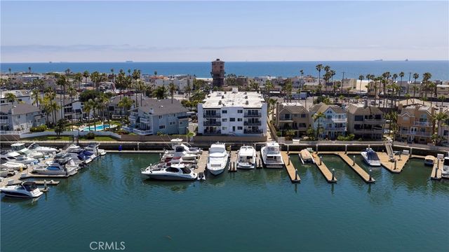 16255 Pacific Circle 203, Huntington Beach, CA 92649
