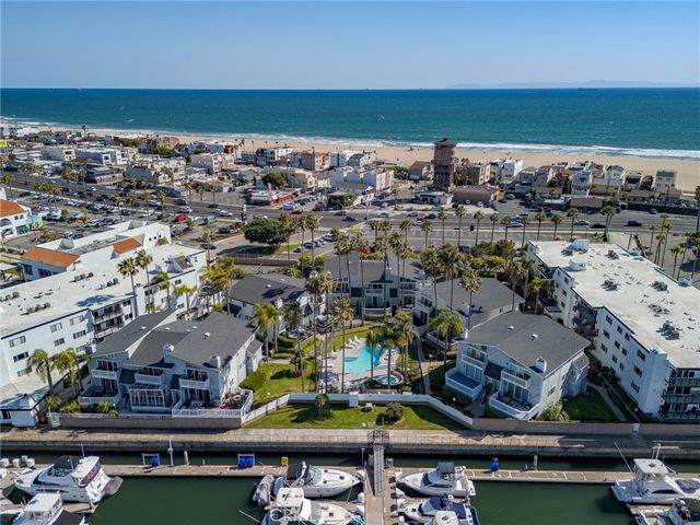 16255 Pacific Circle 203, Huntington Beach, CA 92649