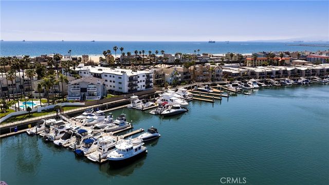 16255 Pacific Circle 203, Huntington Beach, CA 92649