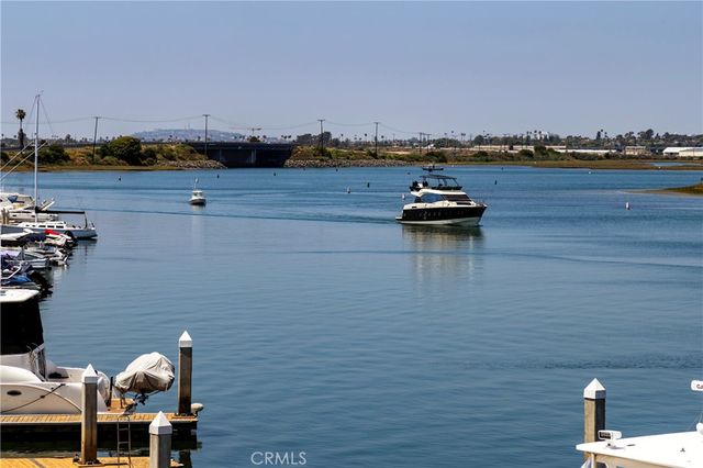 16255 Pacific Circle 203, Huntington Beach, CA 92649