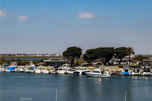 16255 Pacific Circle 203, Huntington Beach, CA 92649