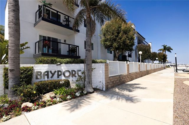 16255 Pacific Circle 203, Huntington Beach, CA 92649