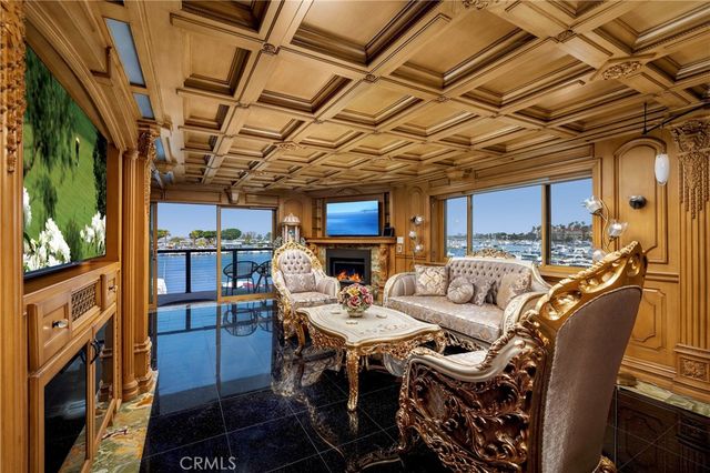 16255 Pacific Circle 203, Huntington Beach, CA 92649
