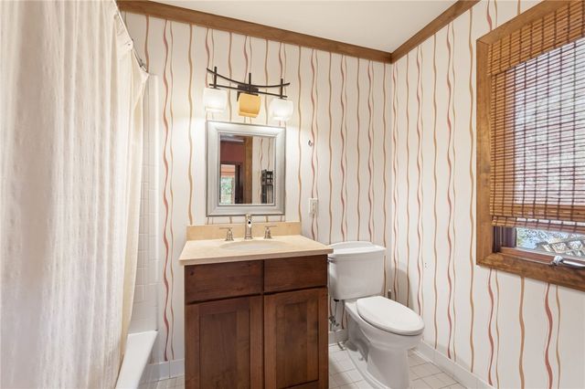 231 Perry Circle, Townville, SC 29689
