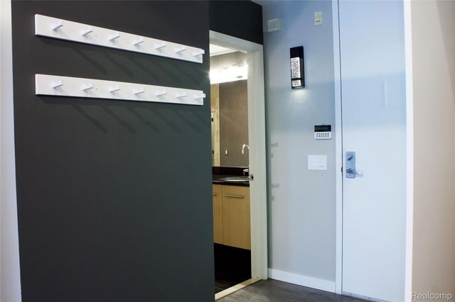 111 N Main Street 204, Royal Oak Charter Township, MI 48067