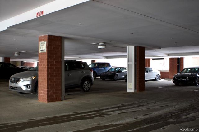 111 N Main Street 204, Royal Oak Charter Township, MI 48067