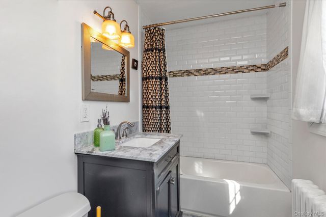 61 Livingston Avenue, Babylon, NY 11702