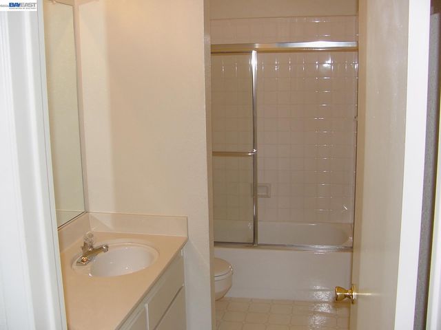 7145 Dublin Meadows St D, Dublin, CA 94568