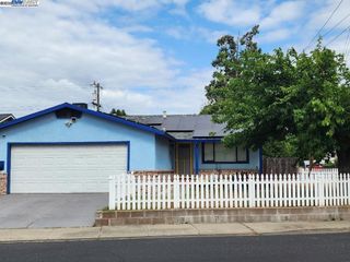 406 Elm, Manteca, CA 95336