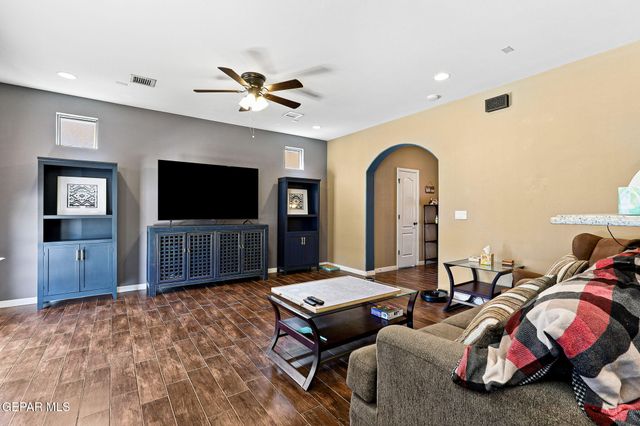 2244 Honour Point Place, El Paso, TX 79938