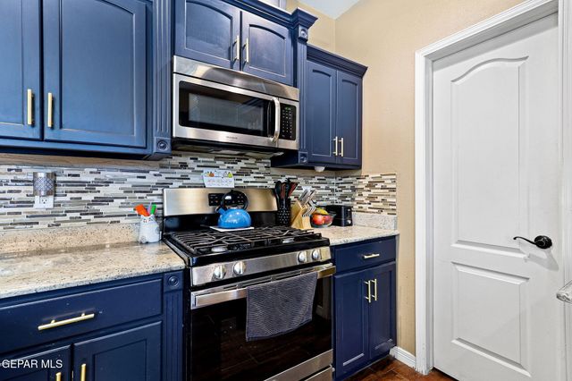 2244 Honour Point Place, El Paso, TX 79938