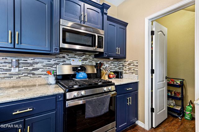 2244 Honour Point Place, El Paso, TX 79938