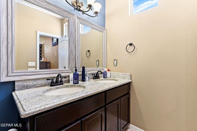 2244 Honour Point Place, El Paso, TX 79938