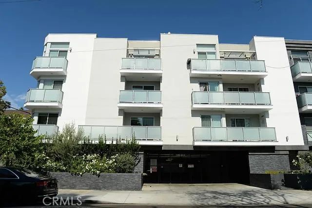 7133 Hawthorn Avenue 202, Hollywood, CA 90046