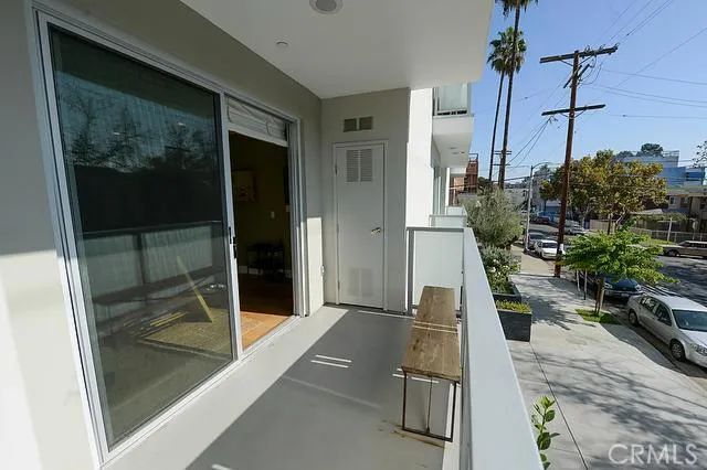 7133 Hawthorn Avenue 202, Hollywood, CA 90046