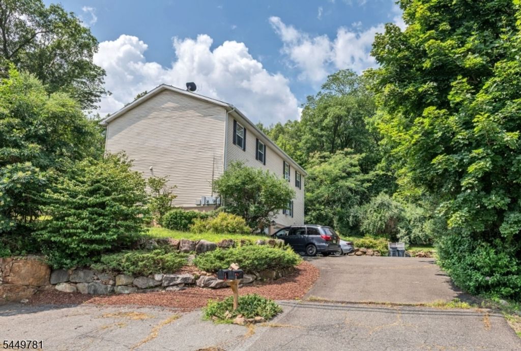 68 Greenwood Ave, Wanaque Boro, NJ 07420 — photo 2
