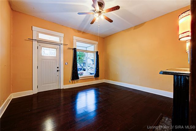 1817 E Oak St, New Albany, IN 47150