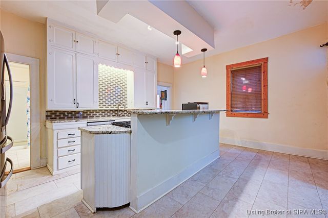 1817 E Oak St, New Albany, IN 47150