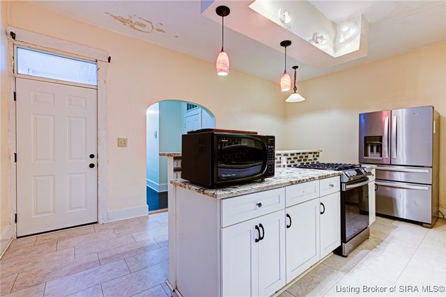 1817 E Oak St, New Albany, IN 47150