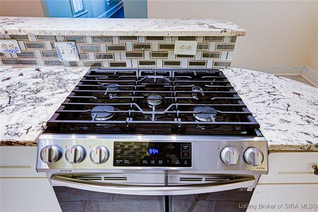 1817 E Oak St, New Albany, IN 47150