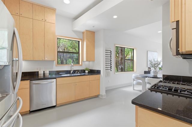 2608 Del Curto RD 3, Austin, TX 78704